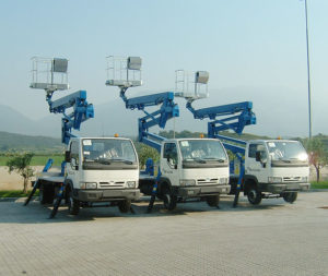Piattaforme aeree autocarrate